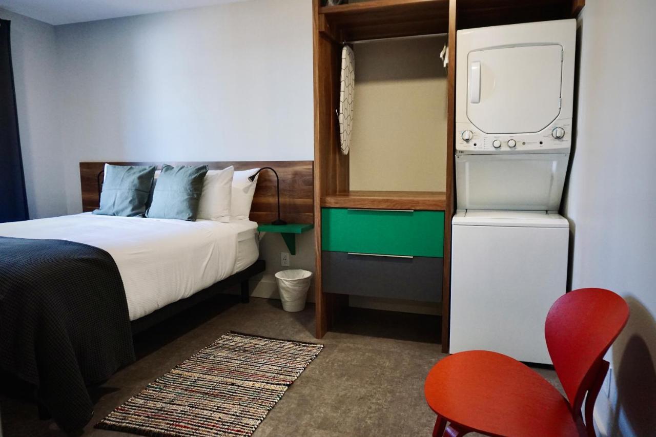 Morel Executive Suites Edmundston Buitenkant foto