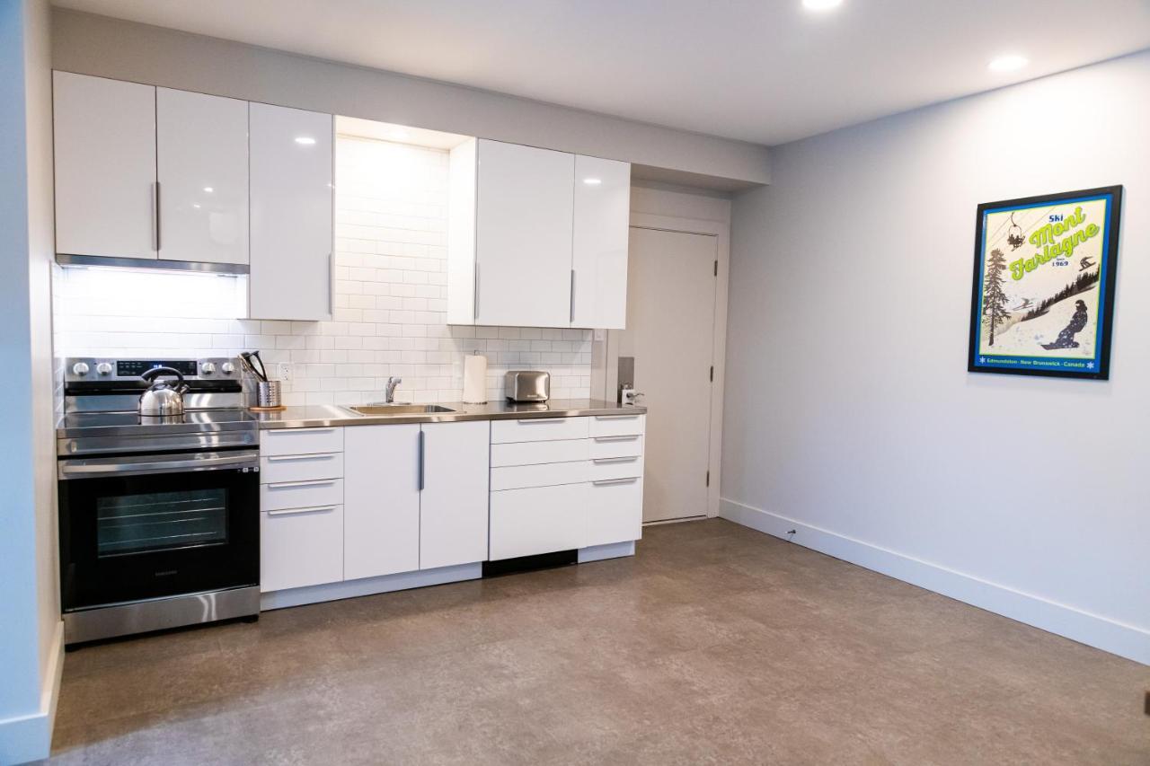 Morel Executive Suites Edmundston Buitenkant foto